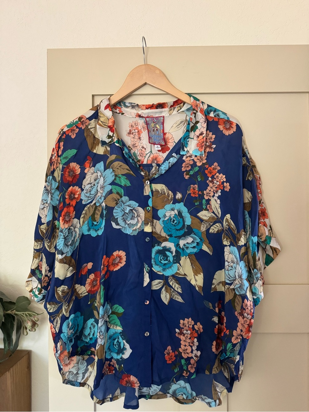Johnny Was XL Blue Floral Top Shirt Short Sleeve Button Up